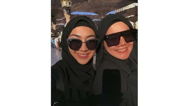 6 Momen Mesra Sarita Abdul Mukti dengan Shania Salsabila, Anak Sulung Blasteran Jerman