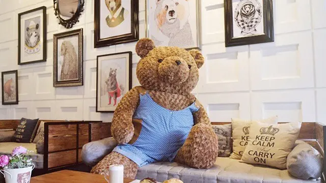Roaster and Bear