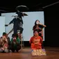 Menyelamatkan bumi dari perubahan iklim atau climate change tak selalu harus lewat kampanye mainstream dan suara keras. Namun, bisa pula lewat seni teater forum. Foto: Dok. Pamflet Generasi dan Garasi Performance Institute.