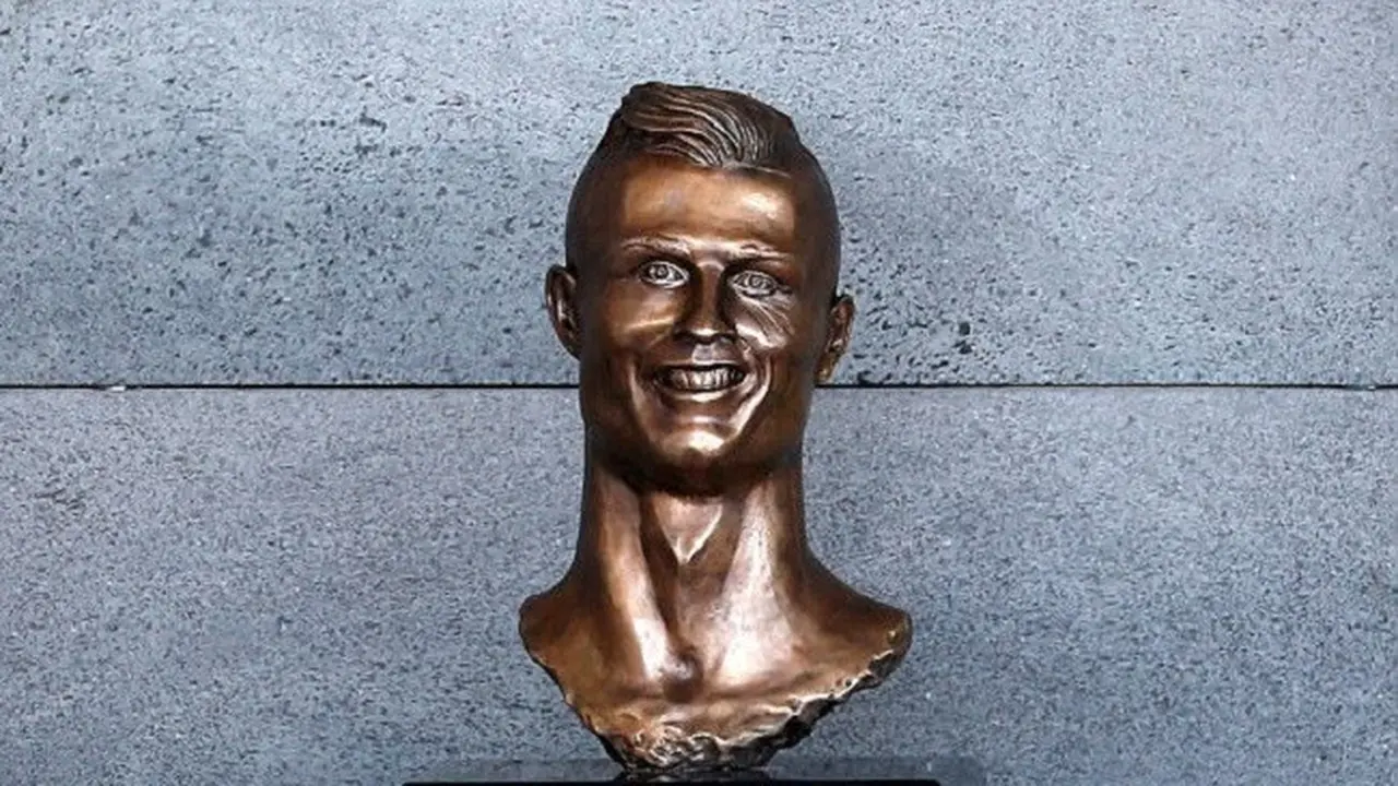 Patung Cristiano Ronaldo