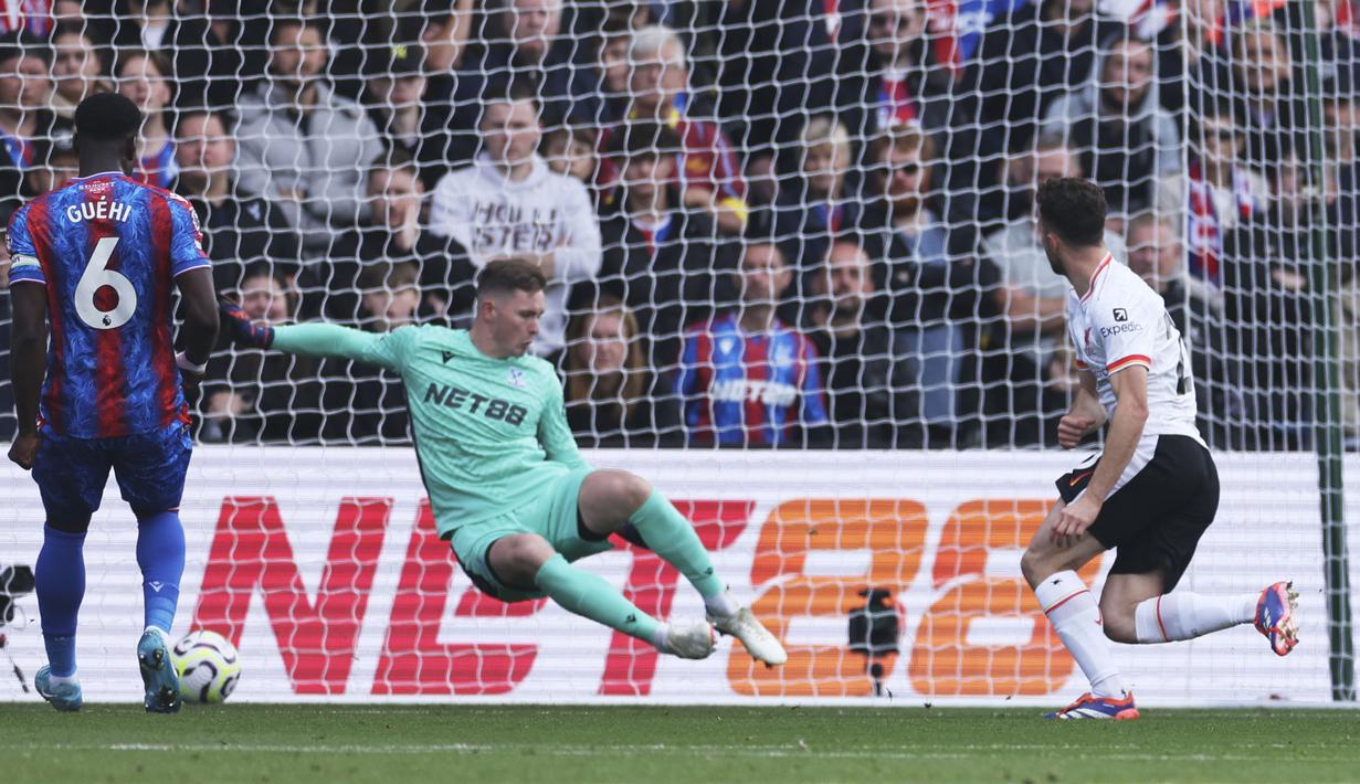 Pada laga tersebut, gol kemenangan Liverpool dicetak oleh Diogo Jota pada menit ke-9. Jota berhasil mengkonversi umpan silang Cody Gakpo yang menusuk dari sisi kiri serang The Reds. (AP Photo/Ian Walton)