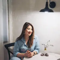 wanita bahagia copyright/freepik/jcomp