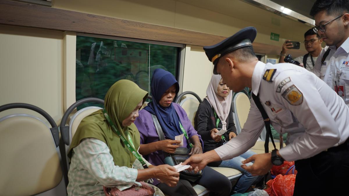 Kereta Petani dan Pedagang Sudah Angkut 11.428 Penumpang