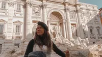 Jennifer Darren Putus Cinta Dua Hari Sebelum Tiba di Negara Pacar Bulenya, Kini Berada di Eropa Sendirian