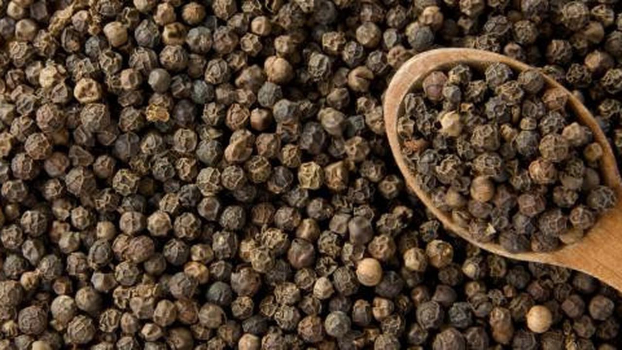 Ingin membakar lemak? Coba lada hitam