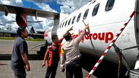 Pesawat Wings Air IW 1646 ATR 700 PK WGT ditembak orang tak dikenal (OTK) saat melakukan proses landing di Bandara Nop Goliat Dekai, Kabupaten Yahukimo, Sabtu (17/2/2024) (Istimewa)