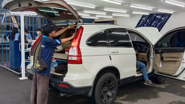 Penjualan kendaraan bermotor, khususnya roda empat biasanya mengalami kenaikan saat jelang lebaran atau idul fitri (Ist)