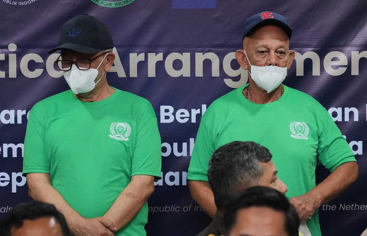 FOTO: Dua Warga Belanda Terpidana Narkoba Dipulangkan dari Indonesia
