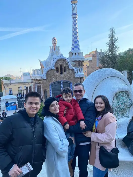 Ferdy Hasan dan Safina (Instagram/safinaferdy)