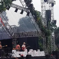 White Shoes & The Couples Company atau disingkat WSATCC (Fimela/Salsa Mutiara)