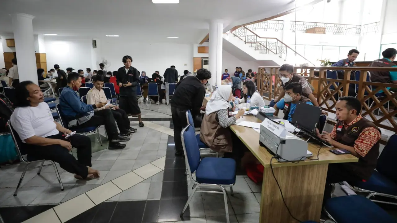 Puluhan Warga Negara Indonesia (WNI) asal Jawa Tengah dipulangkan kembali ke daerah asalnya imbas terjadinya perang Sudan (Istimewa)