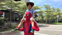 Setelah 6 bulan, sang ayah akhirnya menjadi 'Spiderman', super hero kesayangan anaknya.