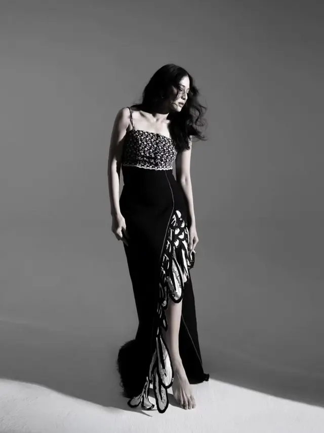 OOTD Dian Sastrowardoyo Rayakan Ulang Tahun ke-44. [@therealdisastr]