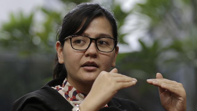 Sekjen PSSI, Ratu Tisha, saat mengunjungi Kantor Redaksi KLY. (Bola.com/Yoppy Renato)