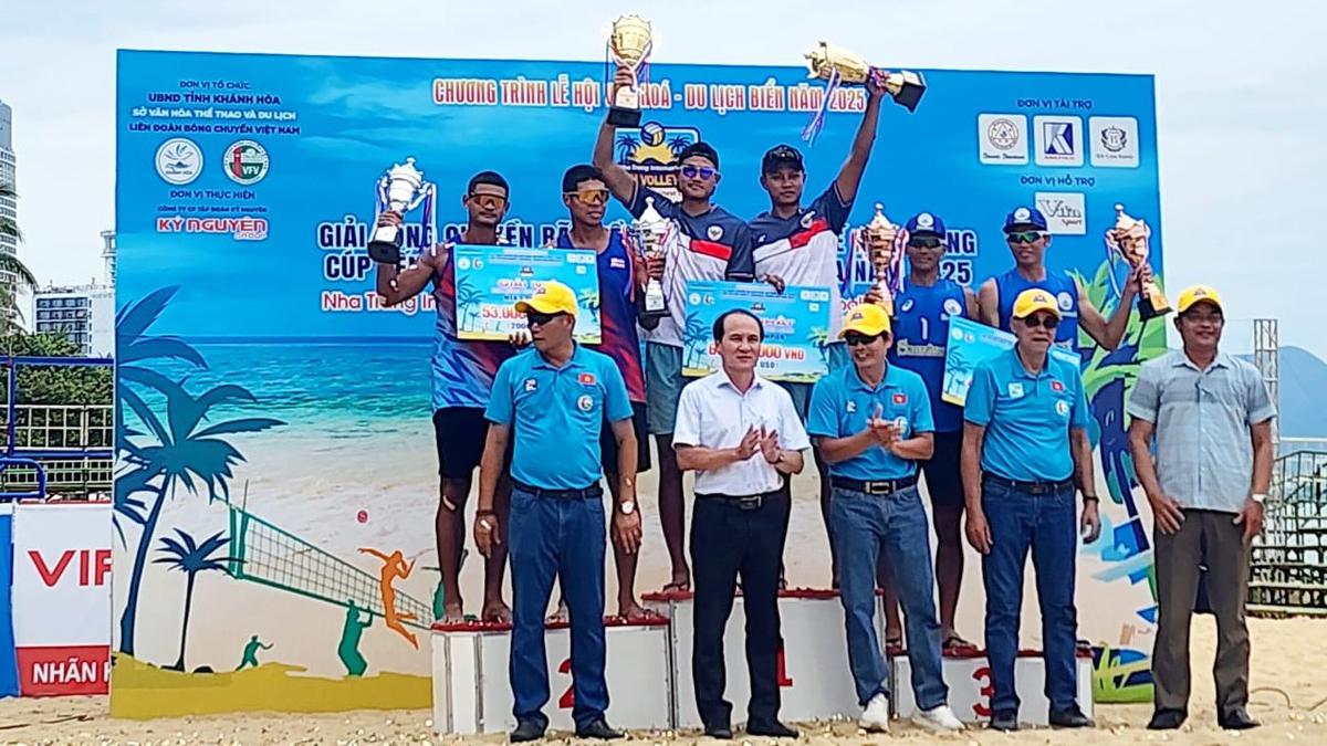 Tim Voli Pantai Indonesia Cetak Prestasi di Khanh Hoa Cup 2025: Putra Jadi Juara, Putri Rebut Runner-up