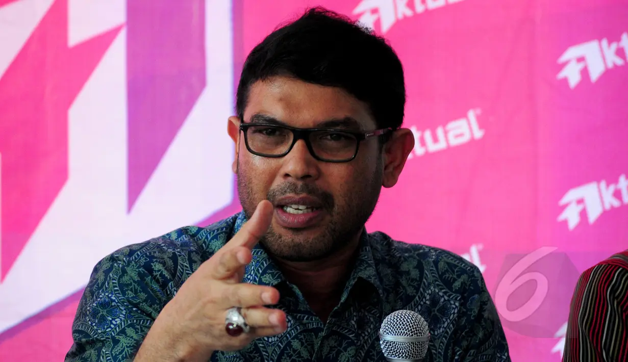 Anggota Komisi III DPR RI Nasir Djamil saat menjadi pembicara dalam diskusi 'Remisi dalam Perspektif Penegakan Hukum, HAM, dan Pemberantasan Korupsi' di Jakarta, Minggu (29/3/2015). (Liputan6.com/Yoppy Renato)