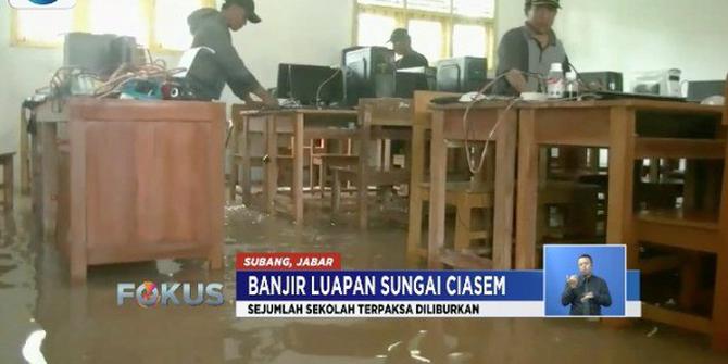 Sungai Meluap, Banjir Rendam 5 Desa di Pantura Subang