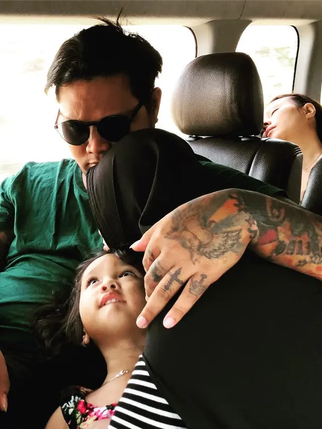 [Bintang] Istri Virgoun