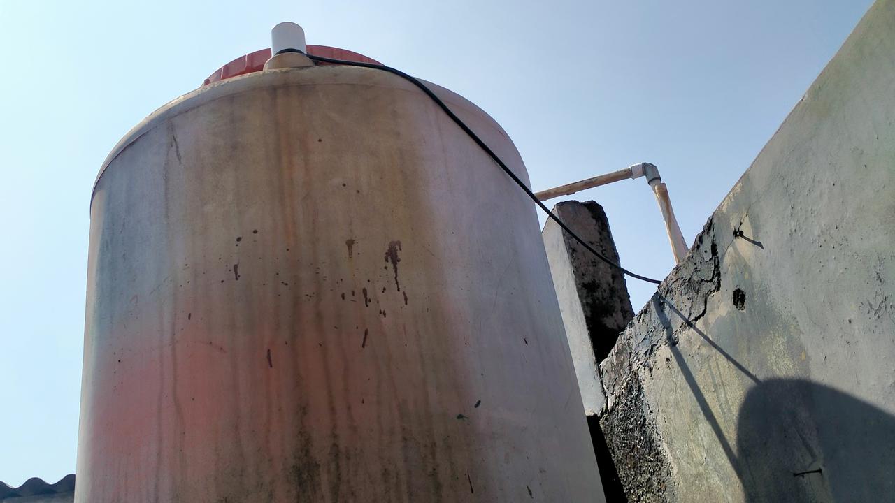 Cara Mudah Membersihkan Toren Air yang Efektif Tanpa Masuk Kedalamnya