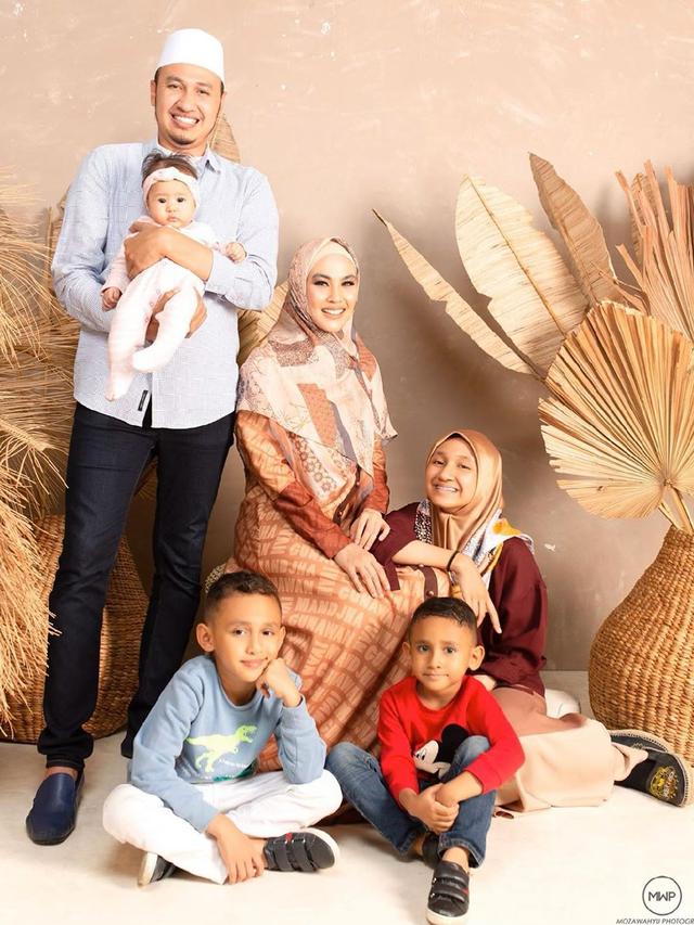 6 Potret Kebersamaan Kartika Putri dan Keluarga Kecilnya, Harmonis