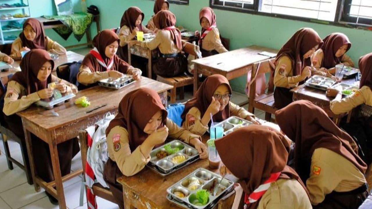 Bocoran Perpres MBG: Makanan Dilarang Dimasak Sebelum Pukul 12.00 dan Harus Berurutan