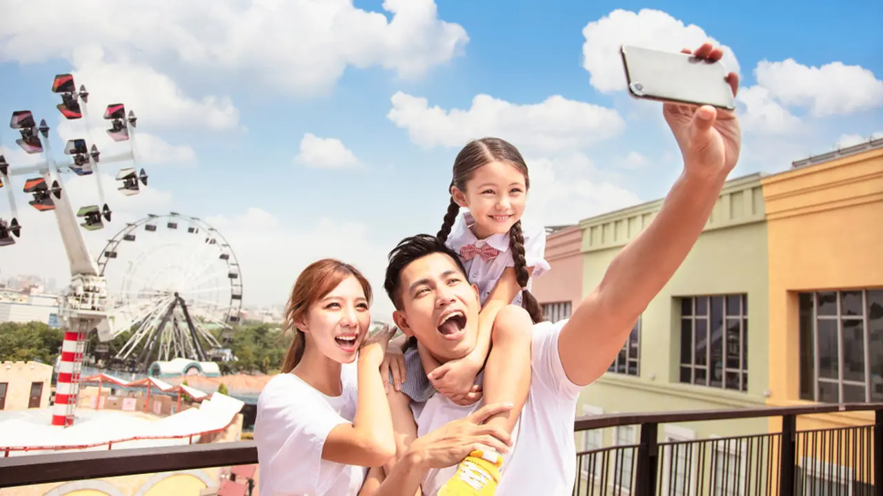 Akhir Tahun dengan Keluarga Tercinta, Pilih Dufan apa Singapore Ya?