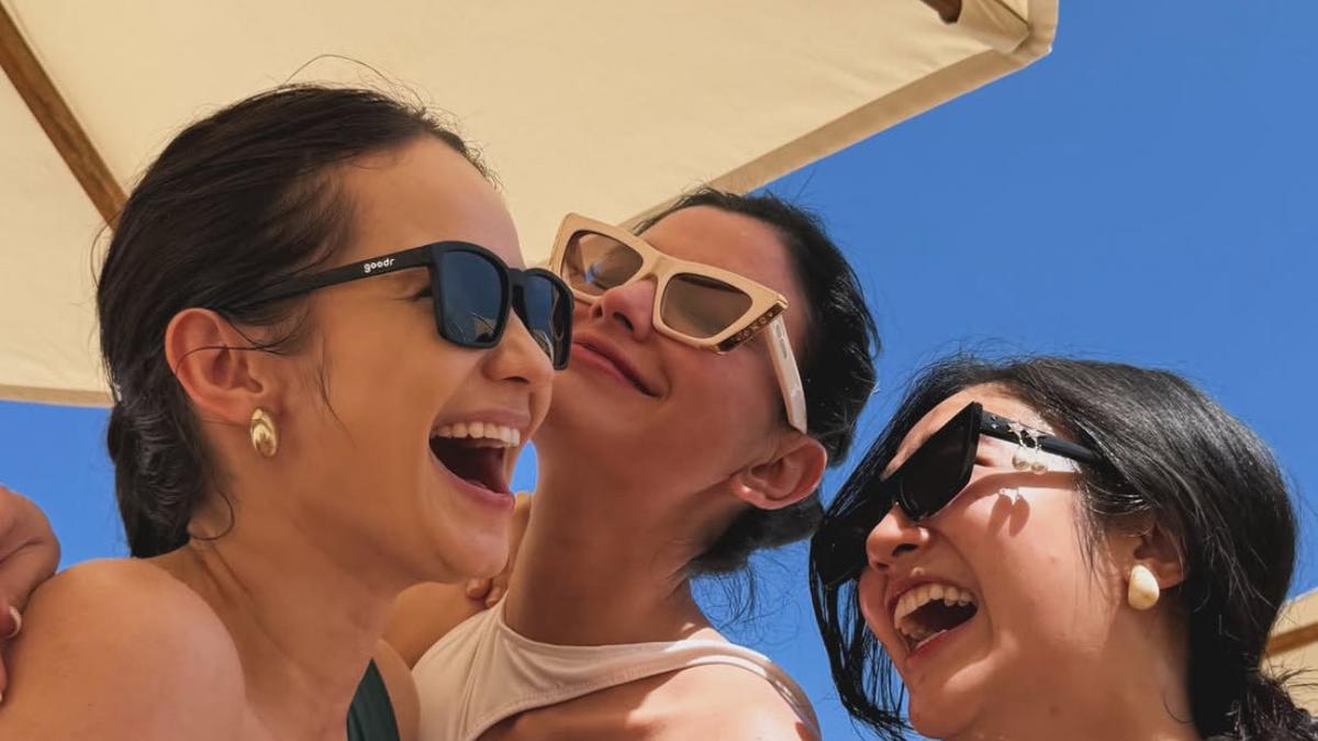 Friendship Trip, Begini Gaya Liburan Febby Rastanty, Enzy Storia, hingga Medina ke Bali