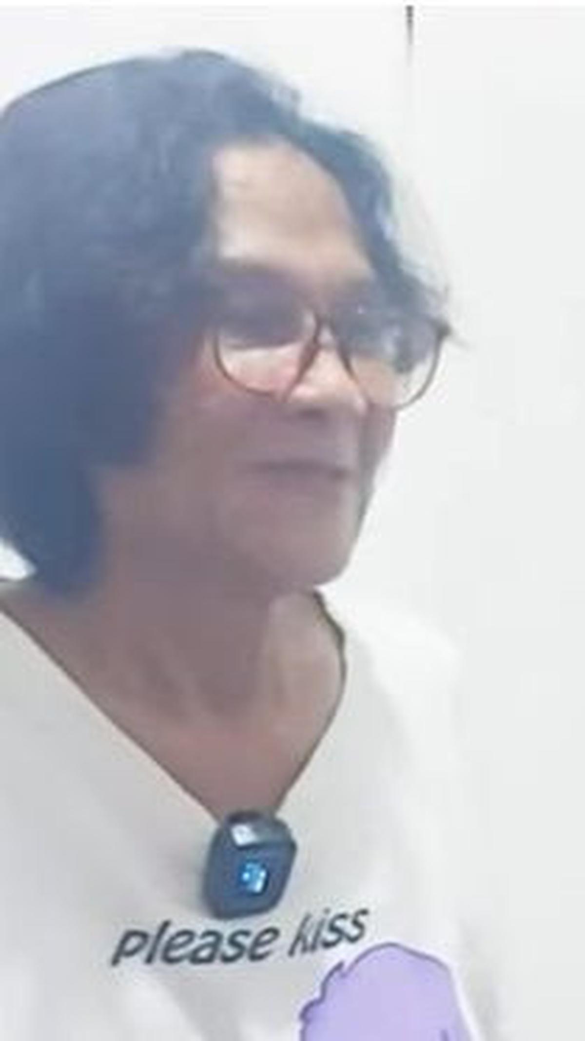 "Bapak seorang waria atau transgender," tanya Asril.<br><br>"Waria," jawab Aldioanto.&nbsp;