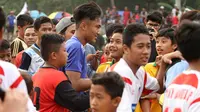 Kiper Timnas Indonesia, Ernando Ari Sutaryadi, saat pembukaan Liga Topskor di Bogor, Minggu (14/10/2018). (Bola.com/Istimewa)