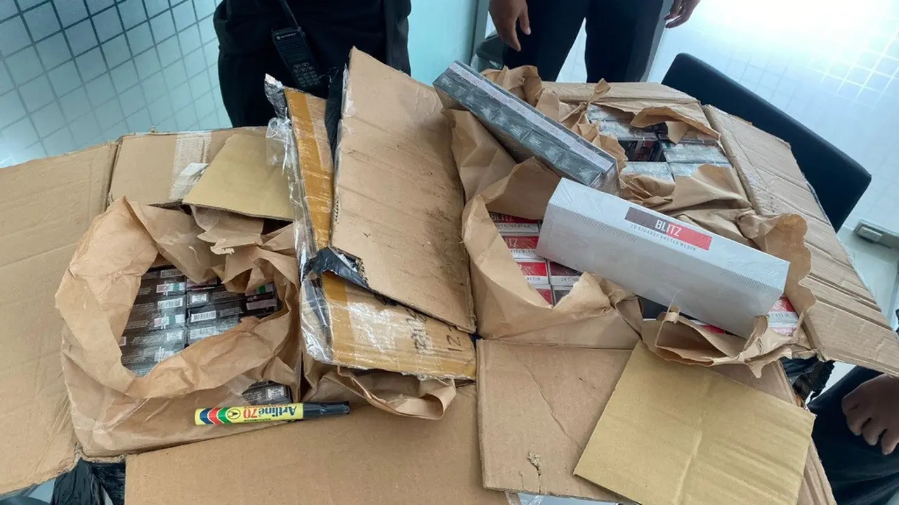 Perketat Pengawasan, Bea Cukai Berhasil Mengamankan Ratusan Ribu Batang Rokok Ilegal di Jambi dan Bogor