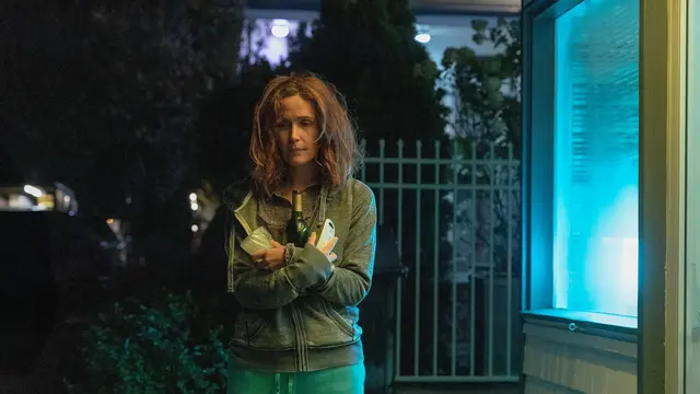 Rose Byrne dalam film If I Had Legs I'd Kick You. (Foto: Dok. A24/ IMDb)
