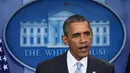  Presiden AS Barack Obama memberikan pernyataan terkait serangan bom di Perancis, Jumat (13/11/2015). Obama mengatakan, aksi kekerasn di Paris merupakan sebuah serangan terhadap kemanusiaan. (AFP Photo/Jim Watson)