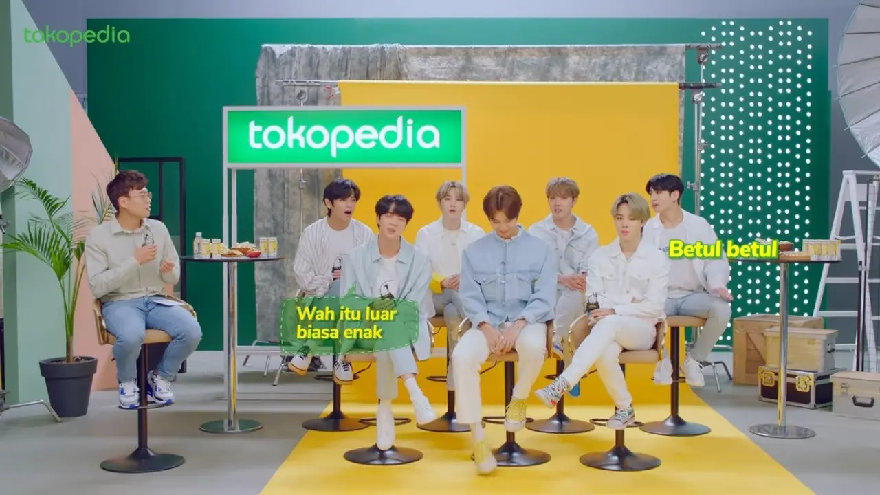 BTS dalam acara Waktu Indonesia Belanja TV Show Tokopedia (YouTube/ tokopedia)
