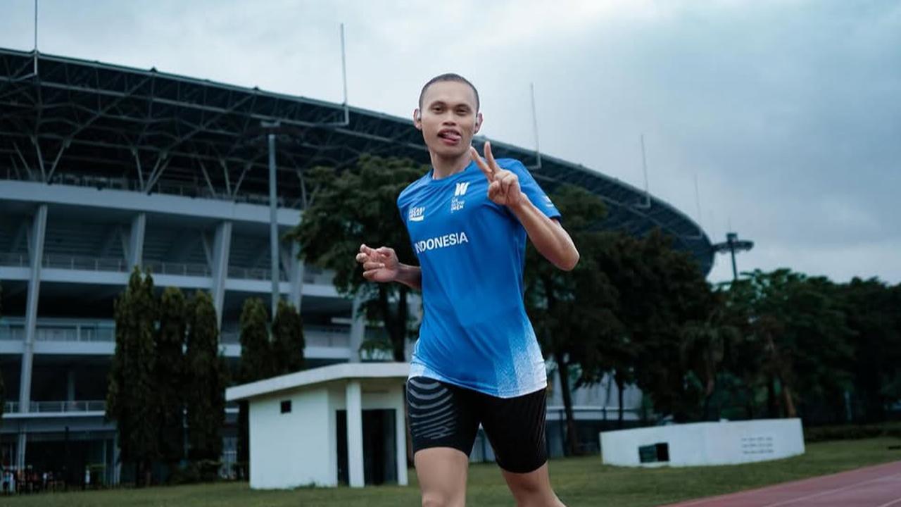 Pamer Otot Perut, Wanda Hara Tunjukkan Semangat Olahraga Lari dan Siap Menuju Tokyo Marathon