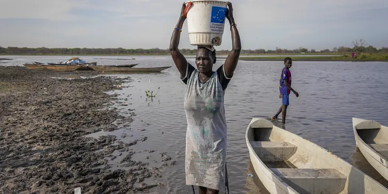 Warga Sudan Selatan yang Melarikan Diri dari Konflik Sudan