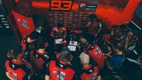 Marc Marquez pada tes pramusim MotoGP Sepang 2025. (X/Ducati)