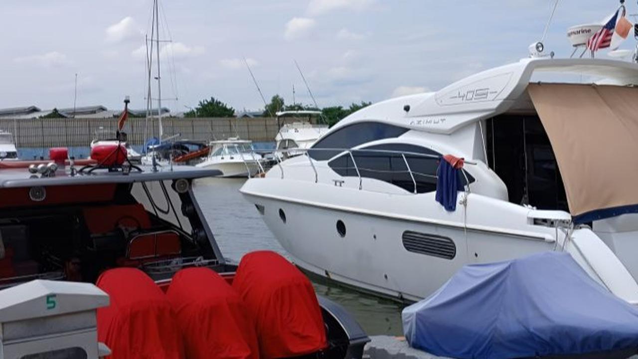 Penampakan 2 Kapal Yacht dan 130 Helm Disita Kejagung dari Tersangka Suap Vonis Lepas CPO