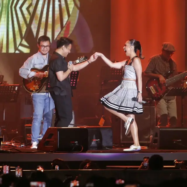 [Fimela] Ariel dan BCL