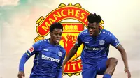 Manchester United - Jeremie Frimpong dan Edmond Tapsoba (Bola.com/Adreanus Titus)