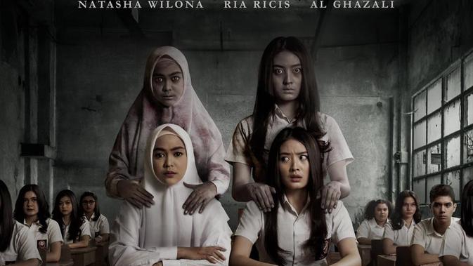 baca novel horor Al Ghazali dan Natasha Wilona Bangun Chemistry di Aku Tahu 