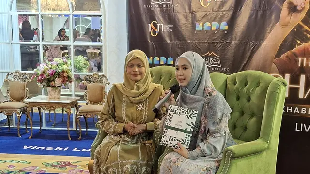 Oki Setiana Dewi