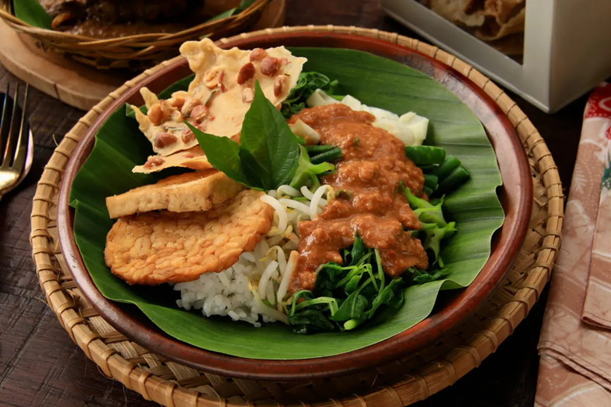 Ilustrasi nasi pecel sayur