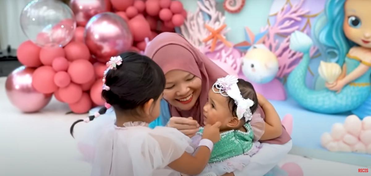 Moana Dikritik Netizen, Ini Respons Tegas Ria Ricis soal Insiden di Ulang Tahun Azura