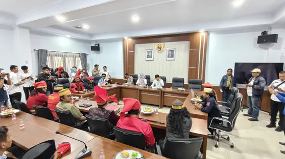 Janji DPRD Usai Digeruduk Pasukan Berkuda Kerajaan Gowa