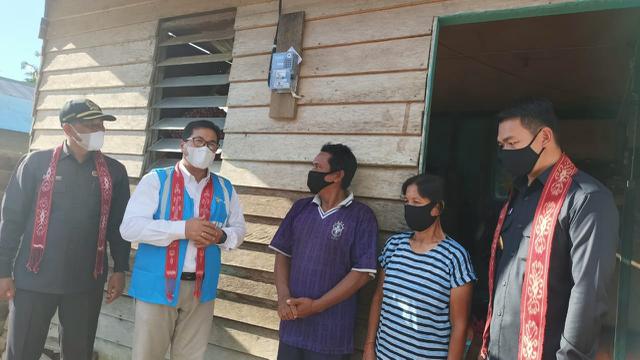 PLN Hadirkan Listrik ke 8 Desa Perbatasan Indonesia di Kalimantan Barat