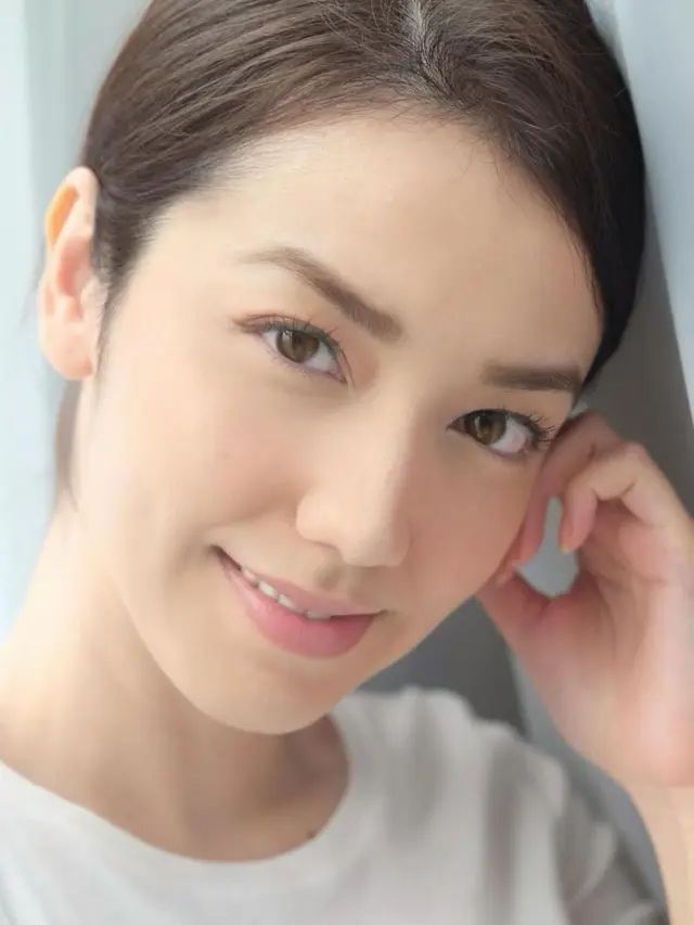 Potret Velove Vexia, Makin Elegan Usai Satu Tahun Menikah