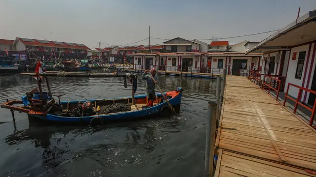 Melihat Rumah Apung di Kampung Nelayan Muara Angke