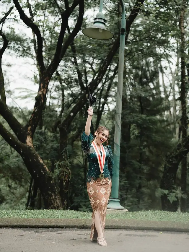 Gaya Dinar Salsa, calon adik ipar Ayu Ting Ting