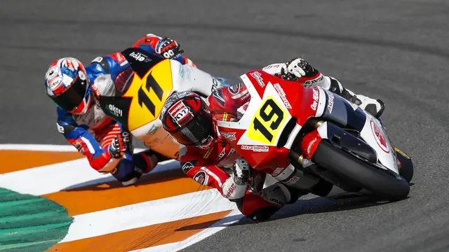 Andi Gilang saat tampil di kualifikasi pertama Moto2 FIM CEV