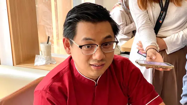 Dokter spesialis anak RSIA Family dan RSIA Grand Family, Handoko Lowis menjelaskan soal ISPA, Jakarta Selatan (21/3/2023). Foto: Liputan6.com/Ade Nasihudin.